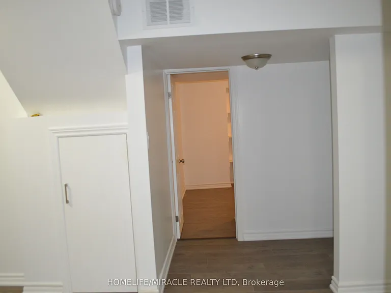 43 Norman Ross Dr #BASEMENT — Photo 9