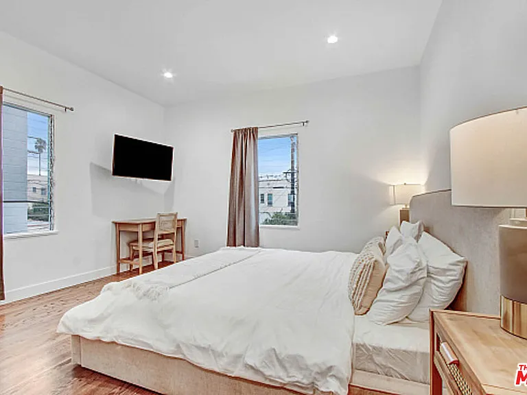 434 N Ogden Dr #436-1/2 — Photo 8