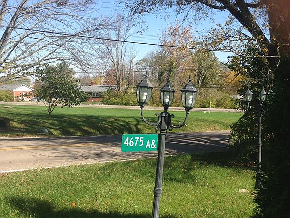 address sign on Booth Rd (Hwy 27ahead)
