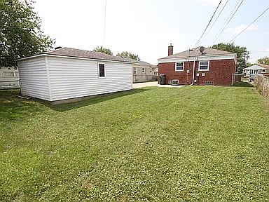 4th image of 29830 Taylor St