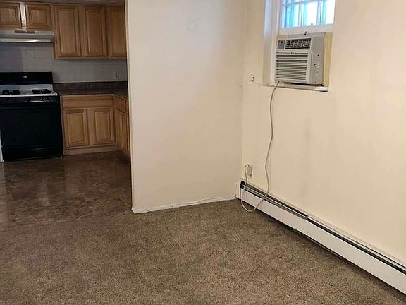 2nd image of 64 Bay 8 St Floor 1