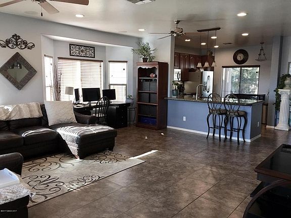 4th image of 1069 Estancia Dr