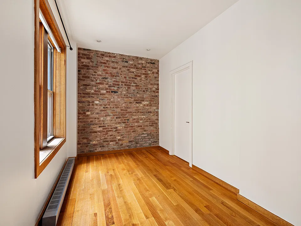 68 Thompson St #5C