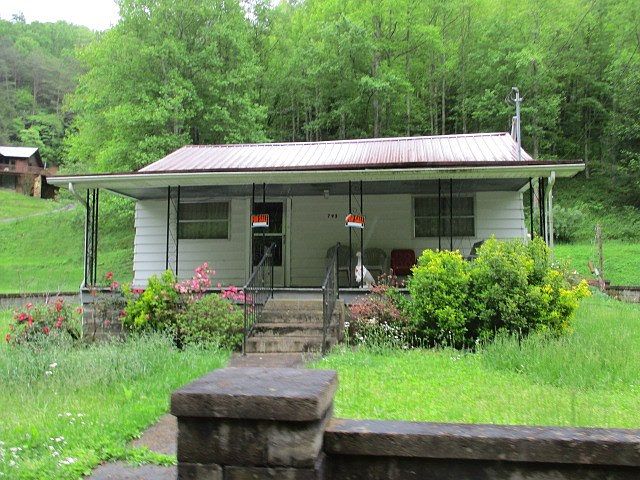 2nd image of 793 Turkey Pen Rd