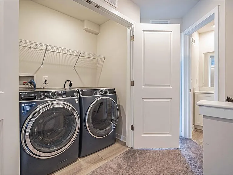 7640 Clayton Ave — Photo 14