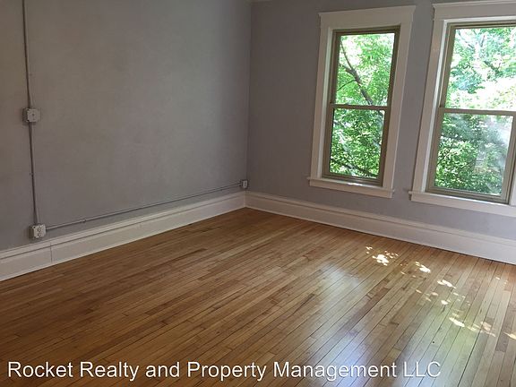 2nd image of 115 S Main St APT 114