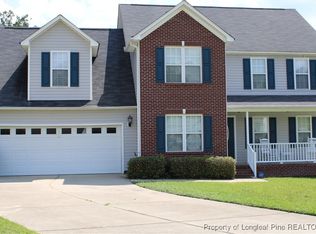 105 Grapevine Cir, Raeford, NC 28376