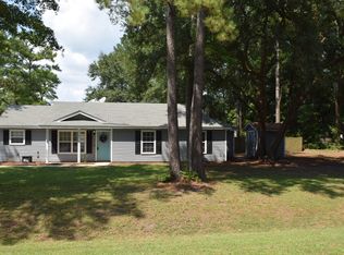 2 Pelican Cir, Beaufort, SC 29906
