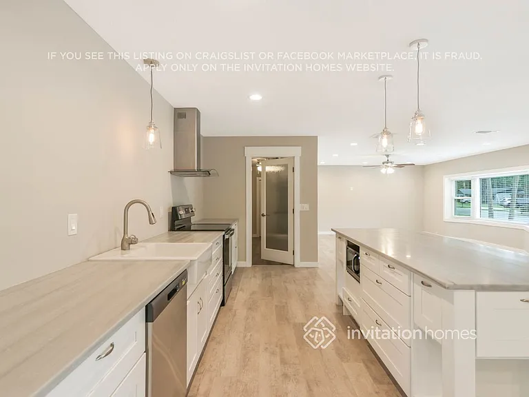810 Bishop Pl — Photo 12