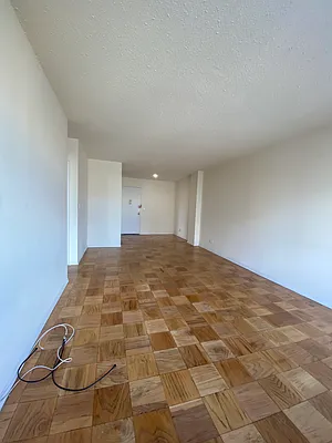 Rented by David Francis New York LLC | media 8