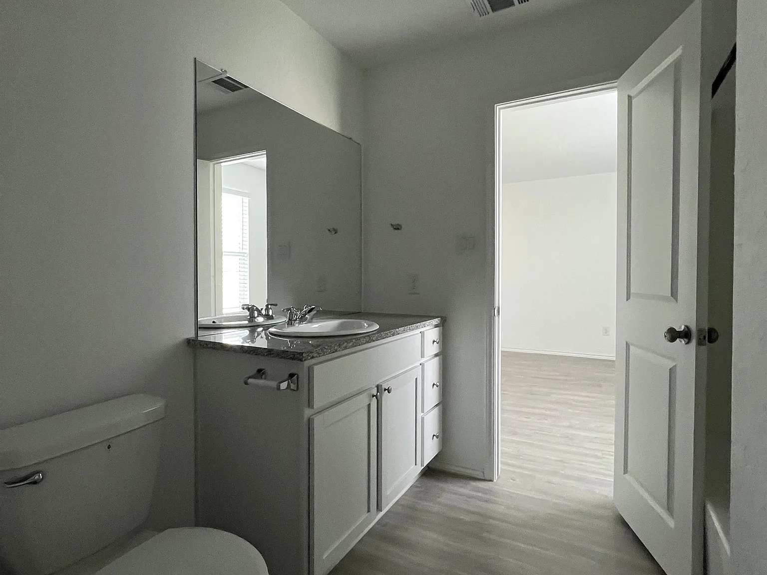 5307 Devils Ridge Converse, Tx. 78109 - — Photo 2