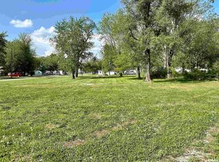 208 N Clinton St, Naples, IL 62665