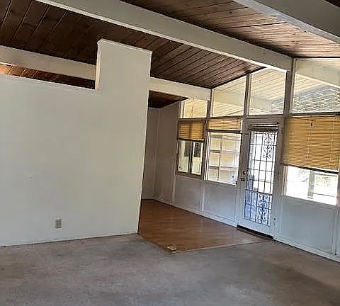 4th image of 3802 N Stanislaus St