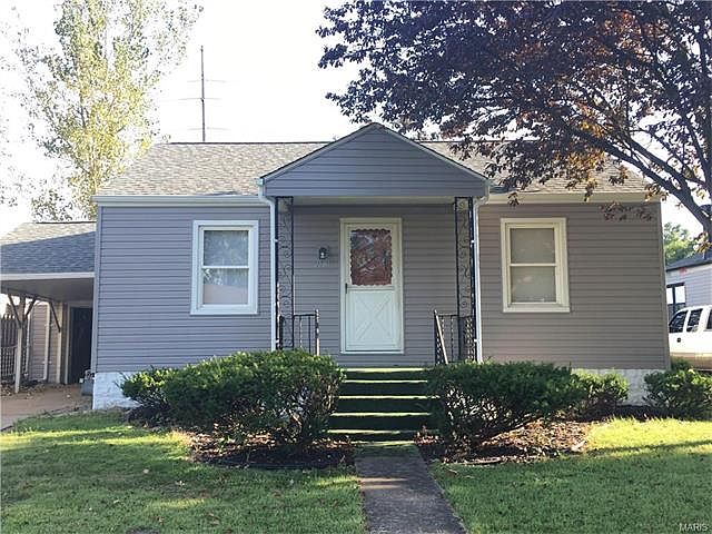 1st image of 2580 E 27th St