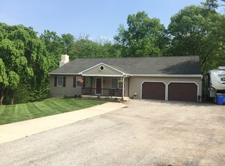 8 Sweitzer Ct, Manchester, PA 17345