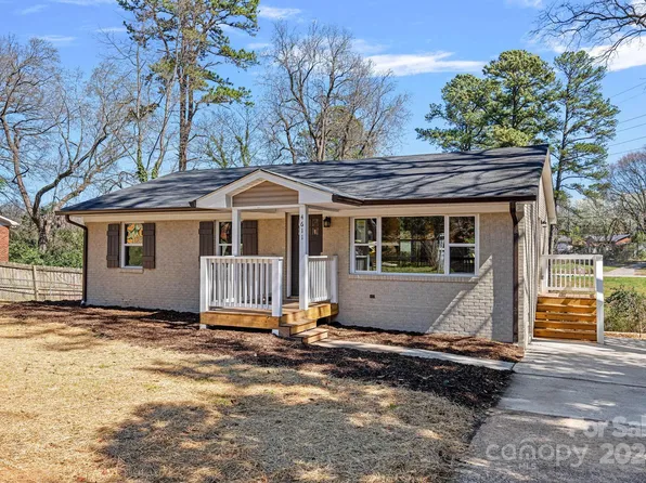 4611 Munsee St, Charlotte, NC 28213