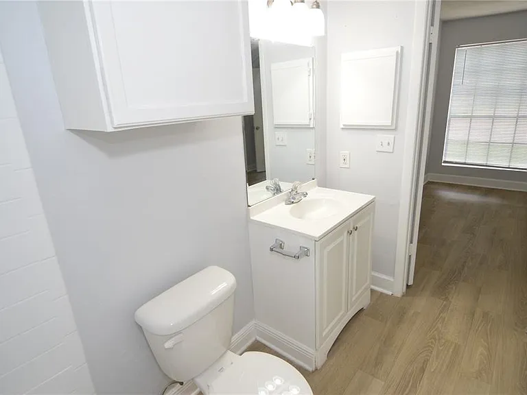 8758 Mallard Reserve Dr #101 — Photo 32