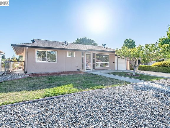 5th image of 1262 Hollyhock St