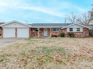 1113 Paula Ln, Euless, TX 76040