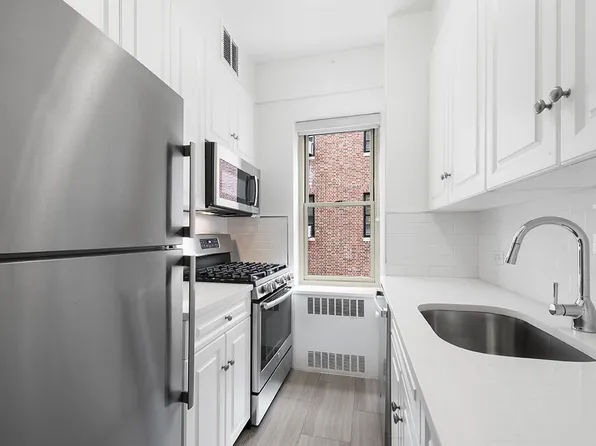 40 Park Avenue image 5 of 19