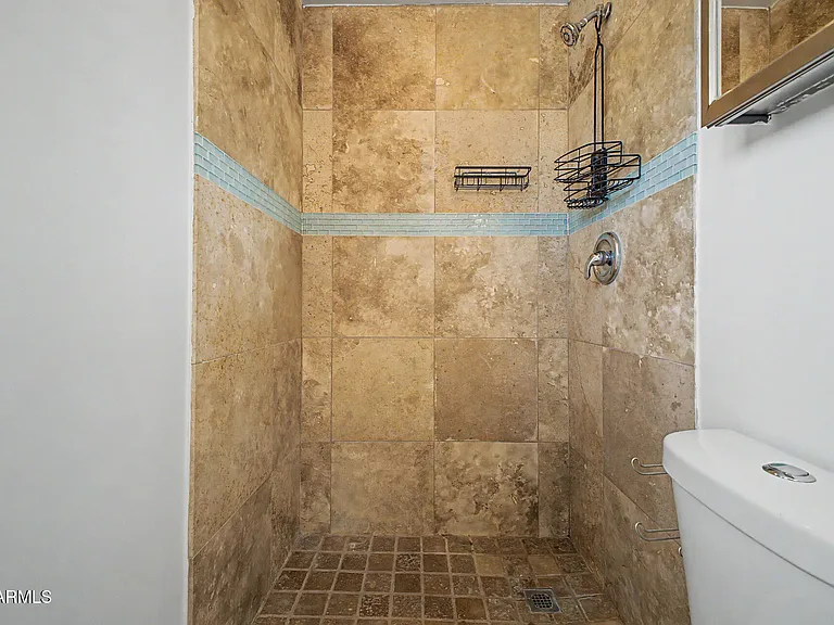 6713 E Latham St — Photo 12
