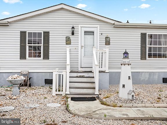 5th image of 35665 Knoll Way