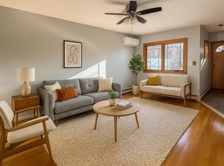2120 47th St #2, Astoria, NY 11105