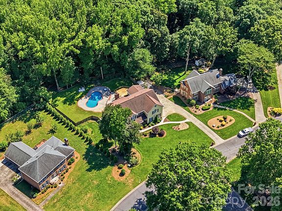 3rd image of 12816 Hidden Hills Ln