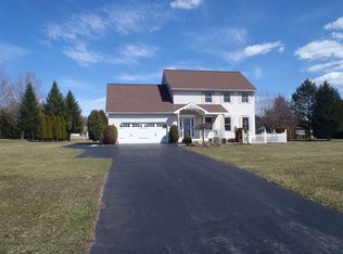 5 Katherine Dr, Burnt Hills, NY 12027