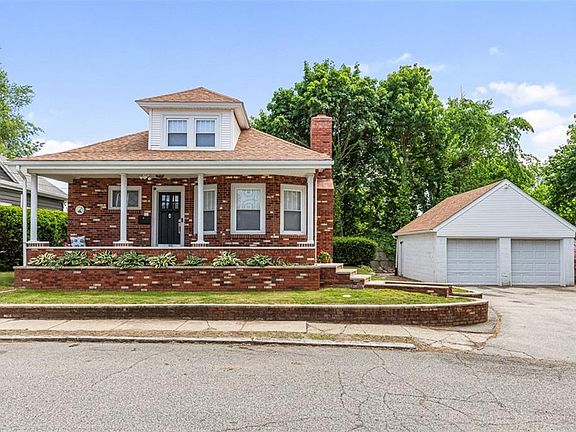 3rd image of 70 Tucker Ave