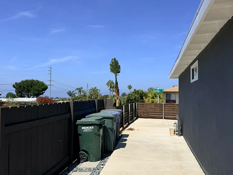 205 Gloxina St — Photo 10