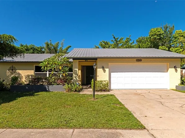 1544 Palmwood Dr, Sarasota, FL 34232