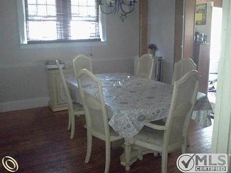 15474 Ashton formal dining.jpg