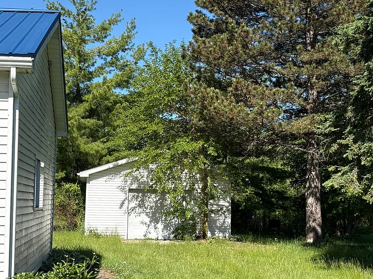 4548 Garfield Rd — Photo 13