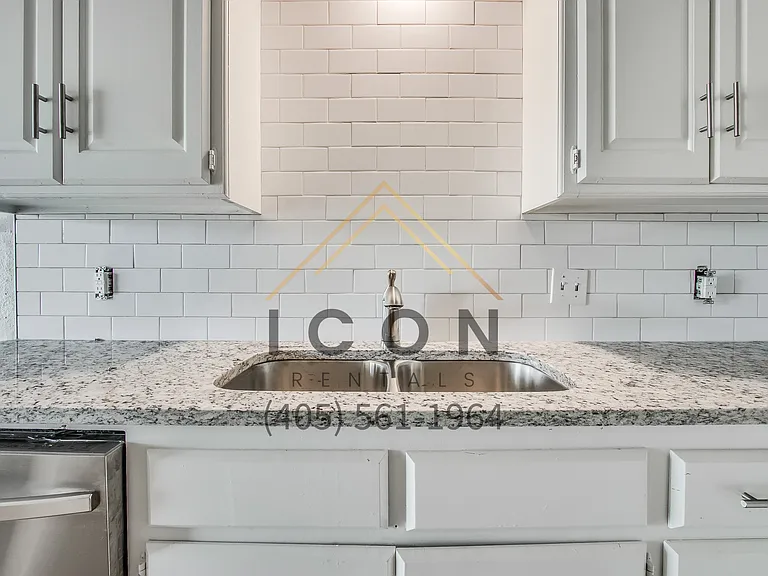 515 N Robin Way — Photo 9