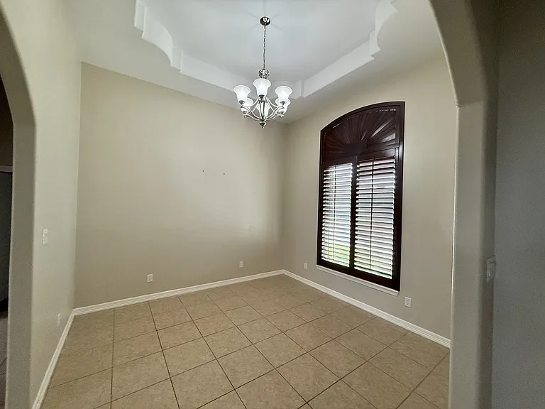 1200 W Park Dr — Photo 6