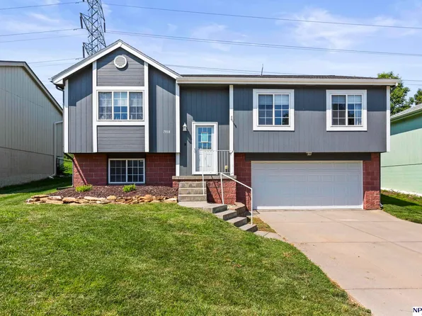 7918 Howell St, Omaha, NE 68122
