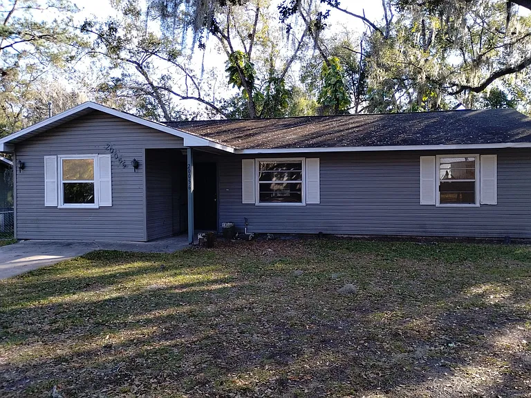 20056 Suncrest Dr — Photo 1