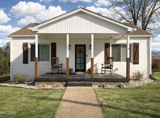 109 S Kilgore St, Athens, TN 37303