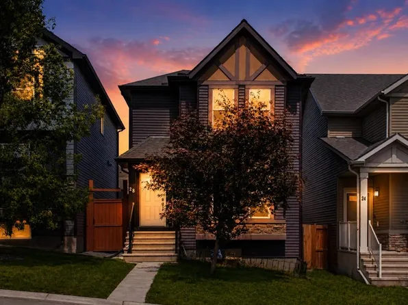 28 Sage Bank Line NW, Calgary, AB T3R 0J8