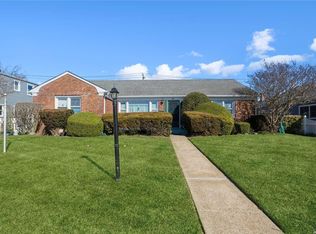 609 W Park Ave, Long Beach, NY 11561