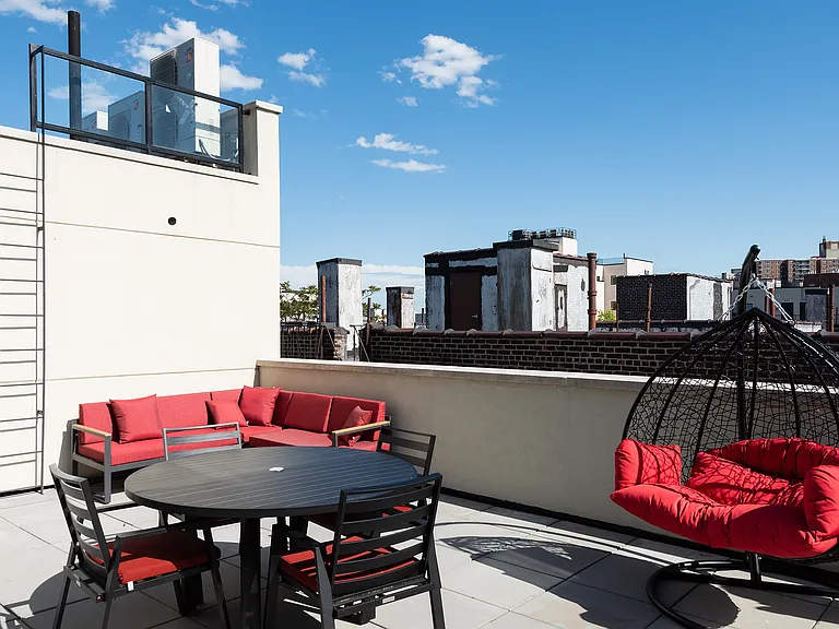 675 E 32nd St #36 — Photo 18
