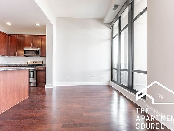 4th image of 1460 S Michigan Ave #1706