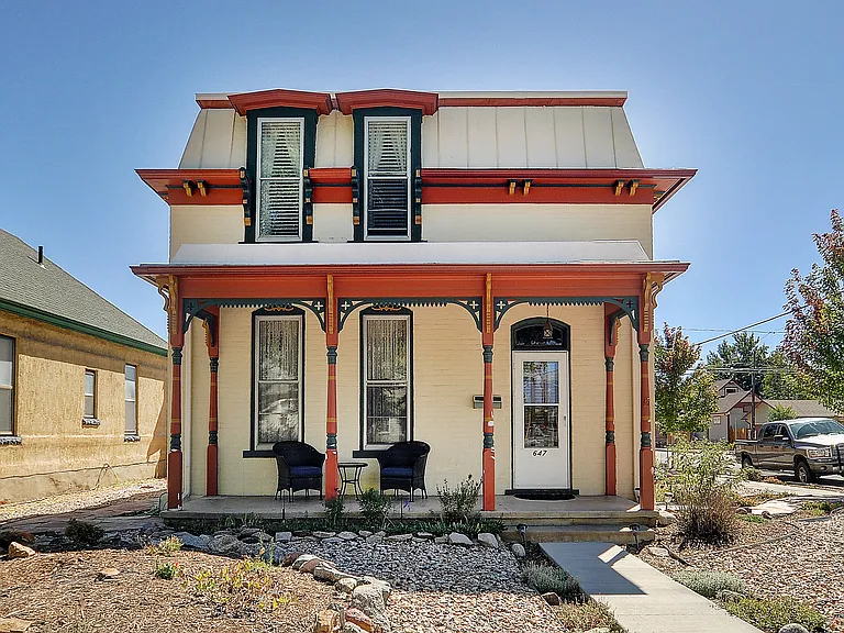 647 G St — Photo 1