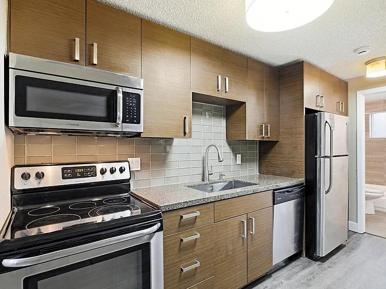 Pearl Apartments — Photo 44