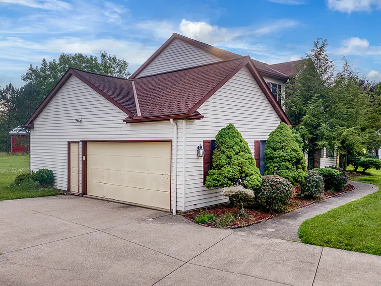 1450 Rusnak Trl — Photo 51