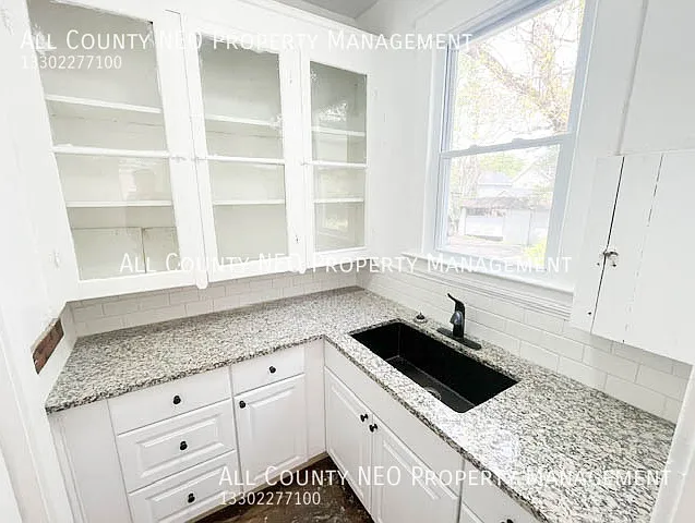 7505 Lawnview Ave — Photo 2