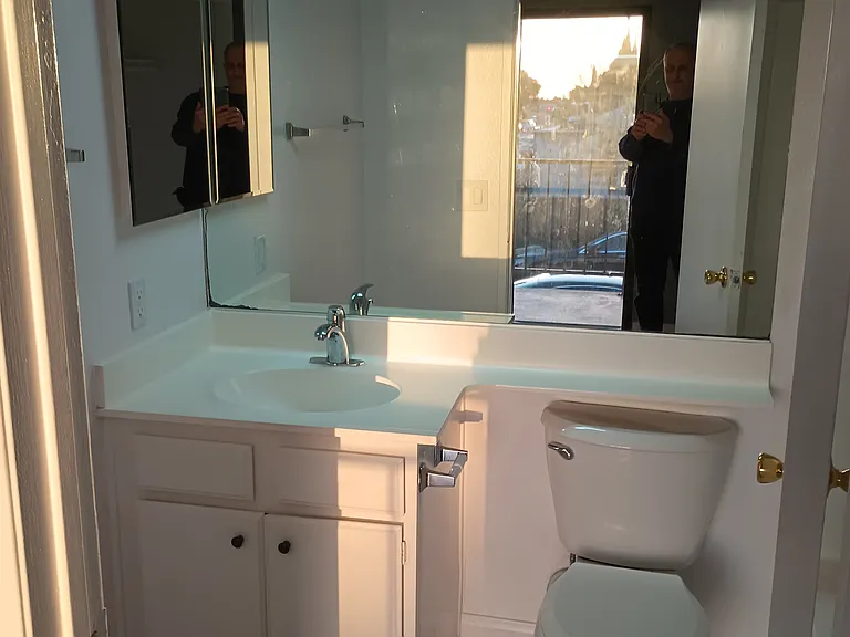 218 W Vermont Ave #10 — Photo 8
