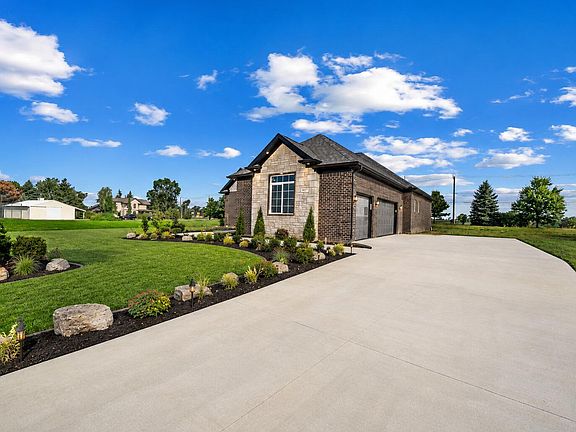 2nd image of 8561 Cobblestone Dr