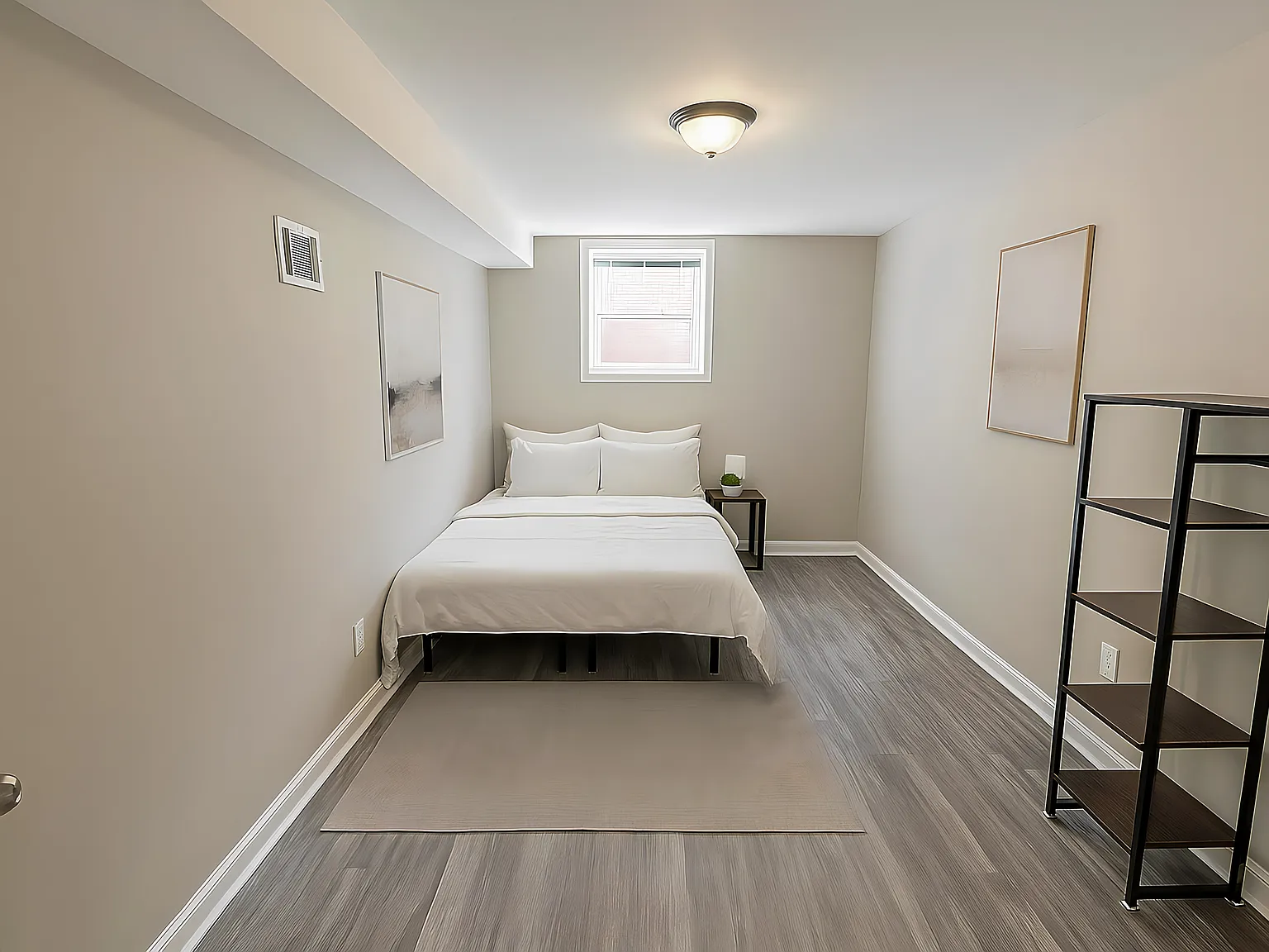 4 bed, 3.0 bath, 2100 sqft, $637 — Photo 1